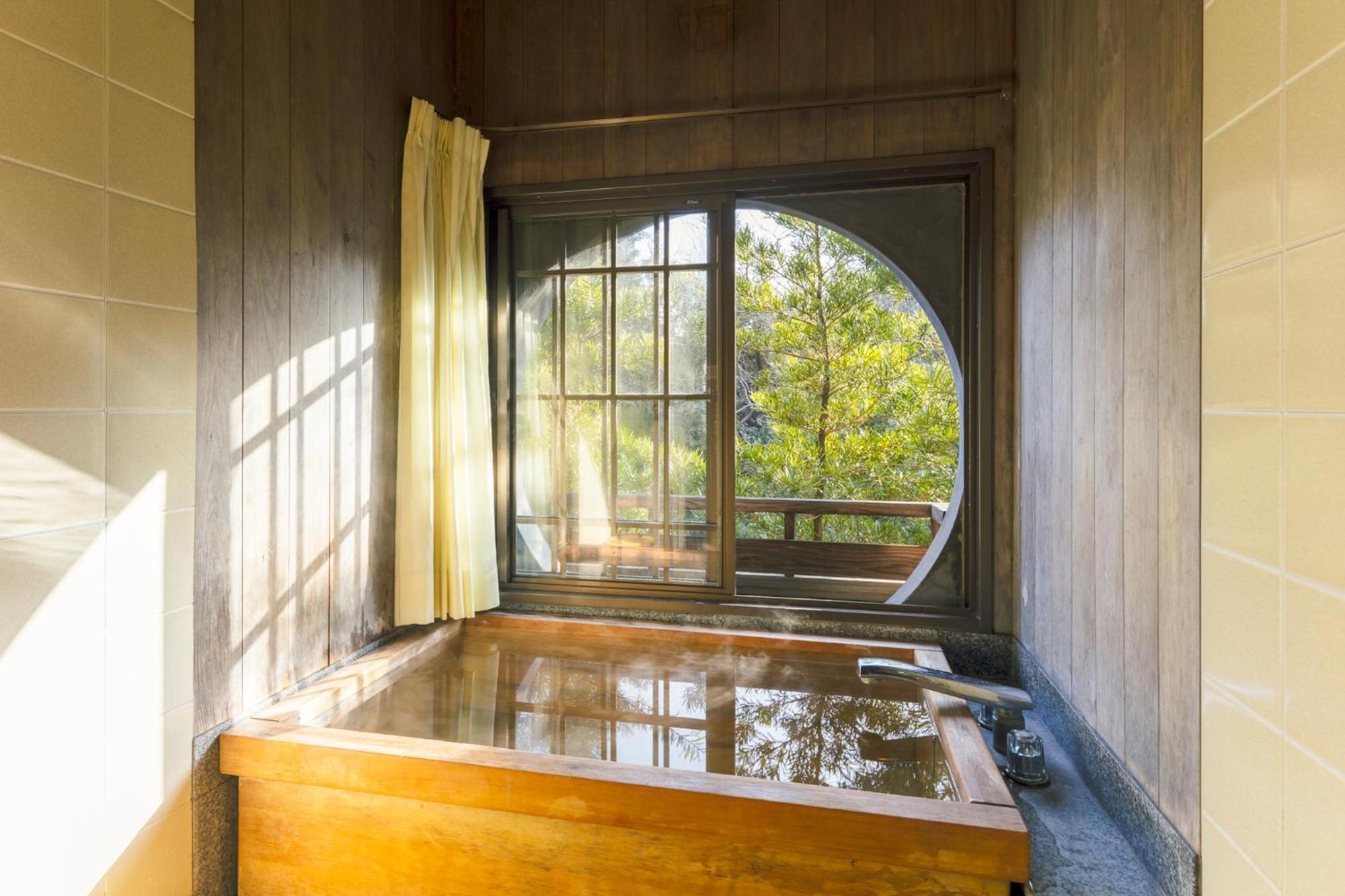 Futsukaichi Hot Spring - Daimaru Besso Hotel Chikushino Exterior photo